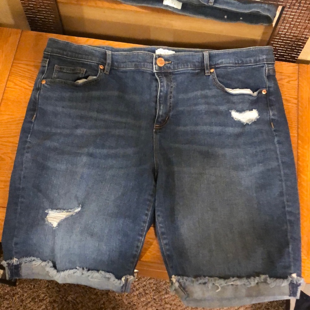 LOFT Outlet Bermuda Shorts